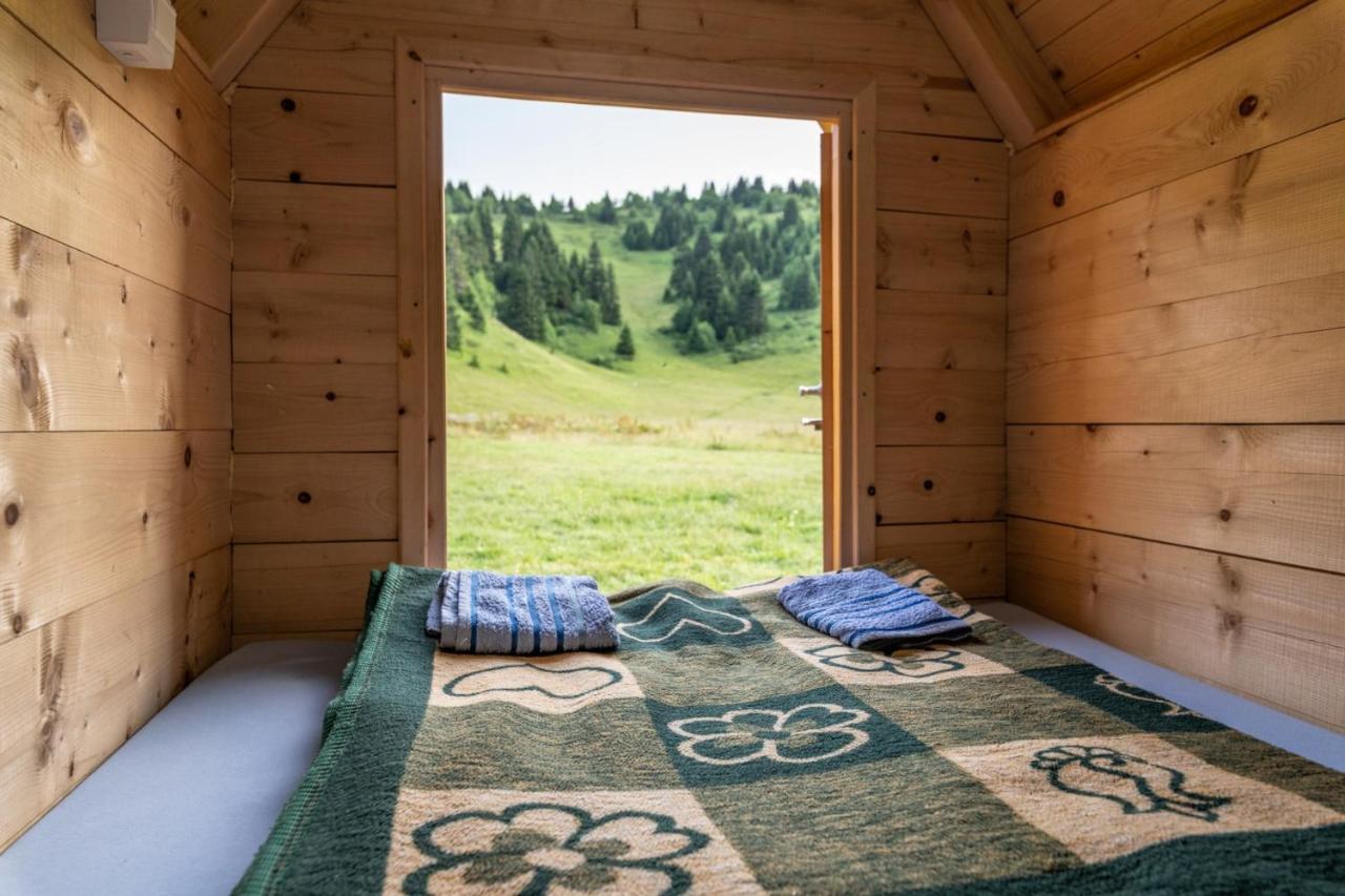 コラシン Rural Household Janketicゲストハウス エクステリア 写真