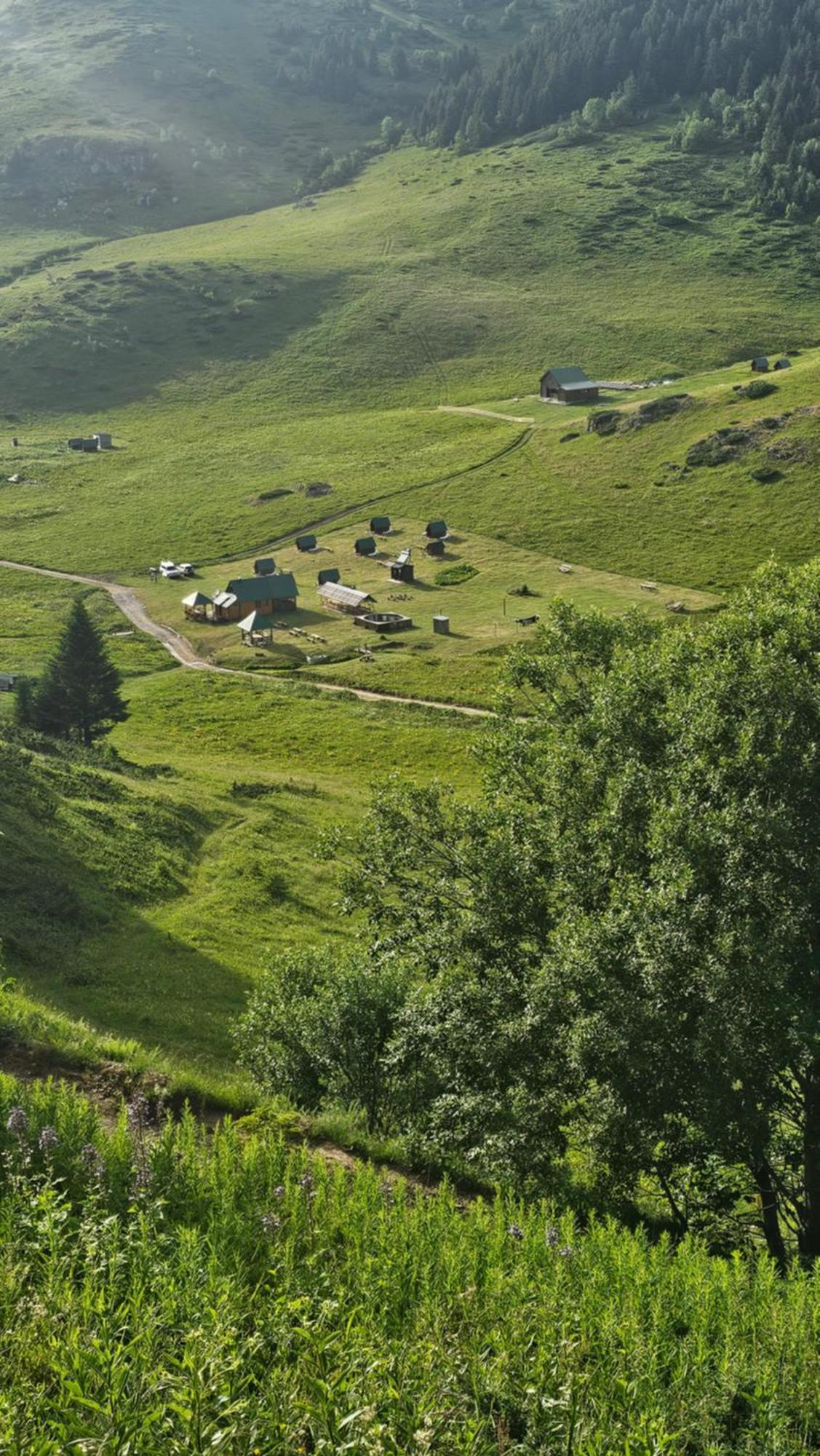 コラシン Rural Household Janketicゲストハウス エクステリア 写真