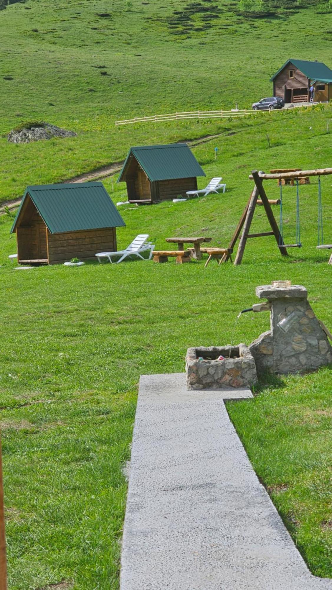 コラシン Rural Household Janketicゲストハウス エクステリア 写真